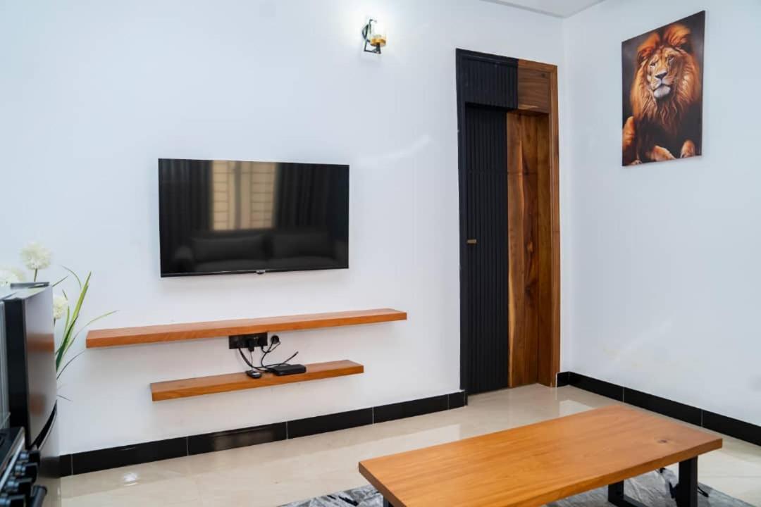 Unit Number 1 Apartment Nkunjila ภายนอก รูปภาพ
